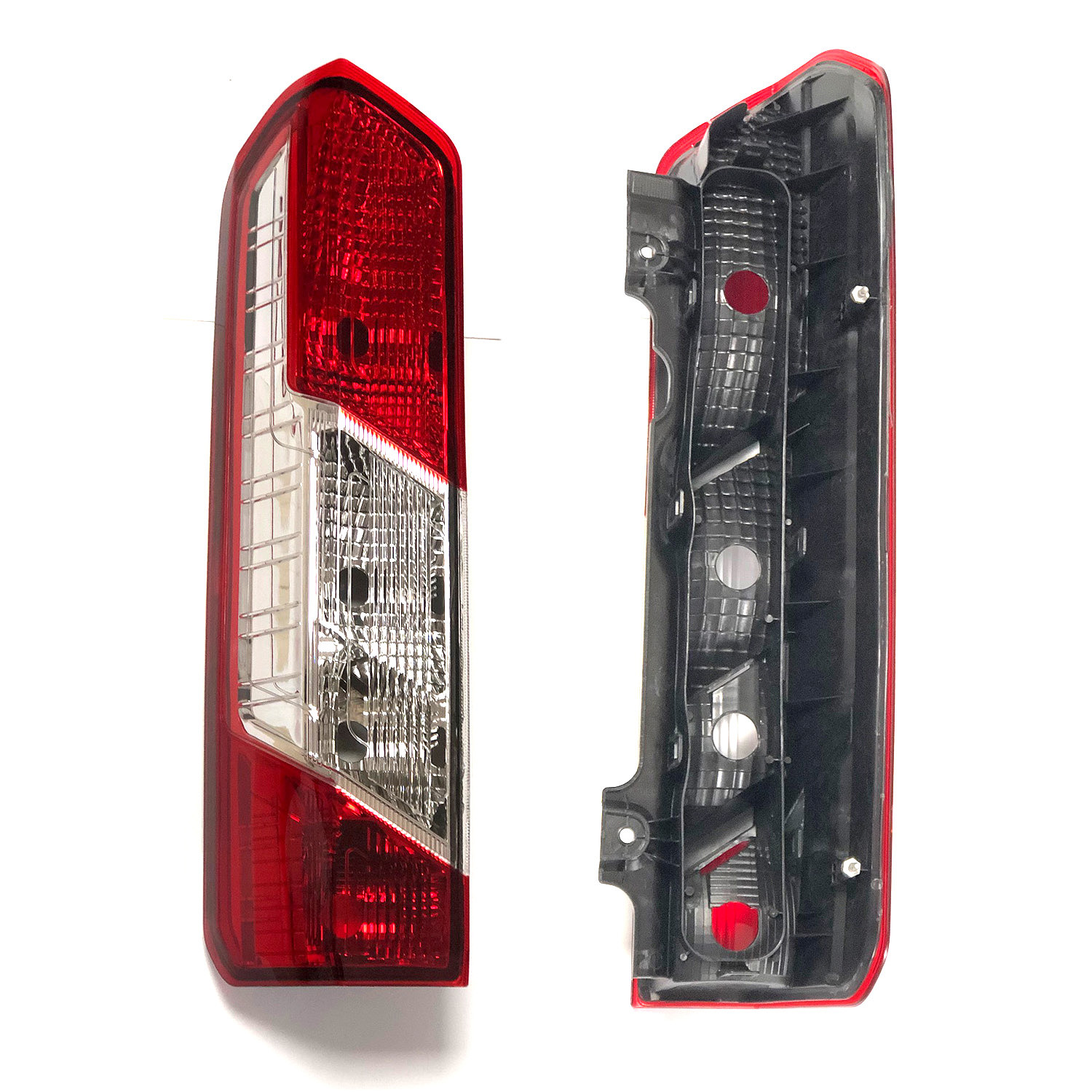 Ford TRANSIT VAN VAN REAR LAMP LIGHT LEFT HAND ( UK Passenger Side ) 2014 to 2020 – REAR LAMP LIGHT